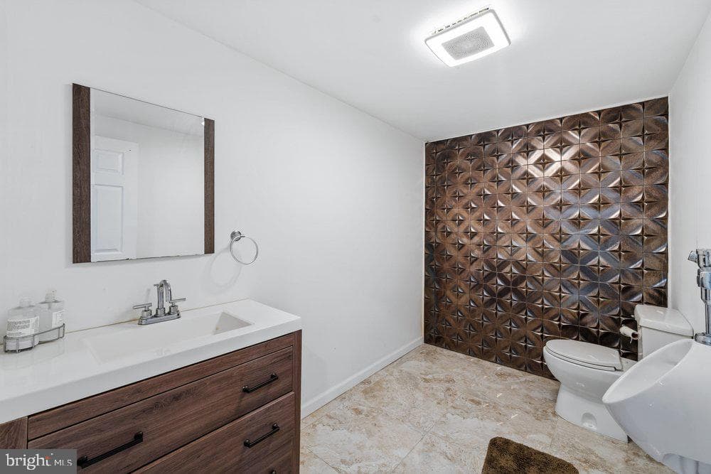 32 Meadow Lane photo 42