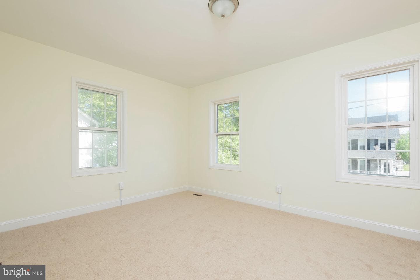 448 Broad Street photo 12