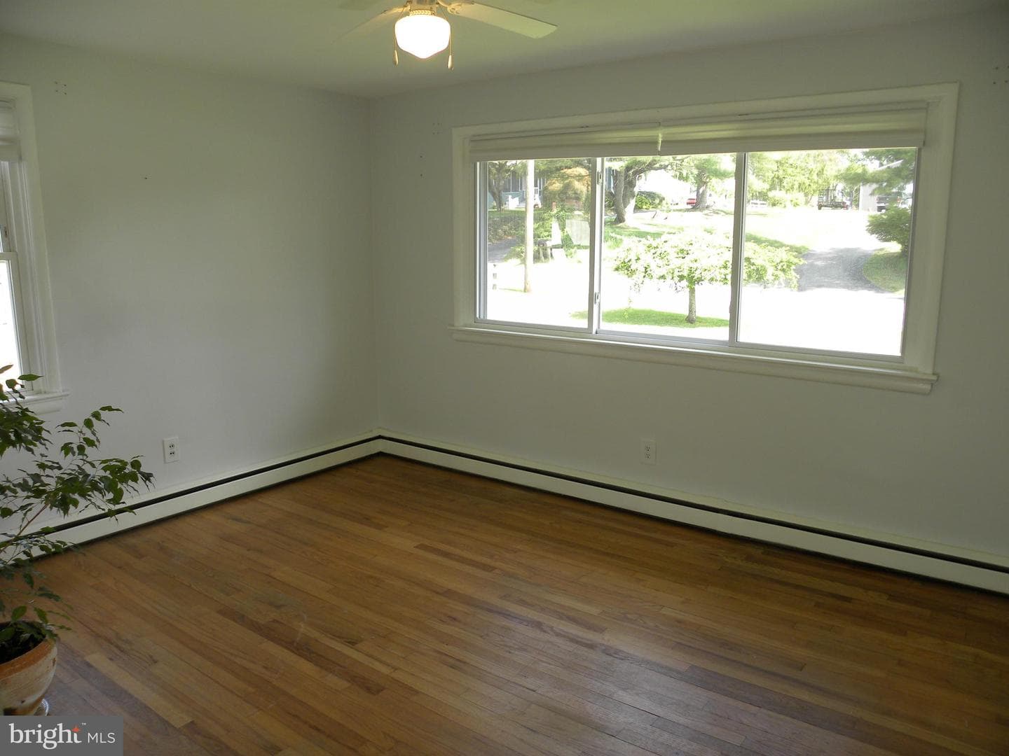 2400 Strasburg Road photo 14