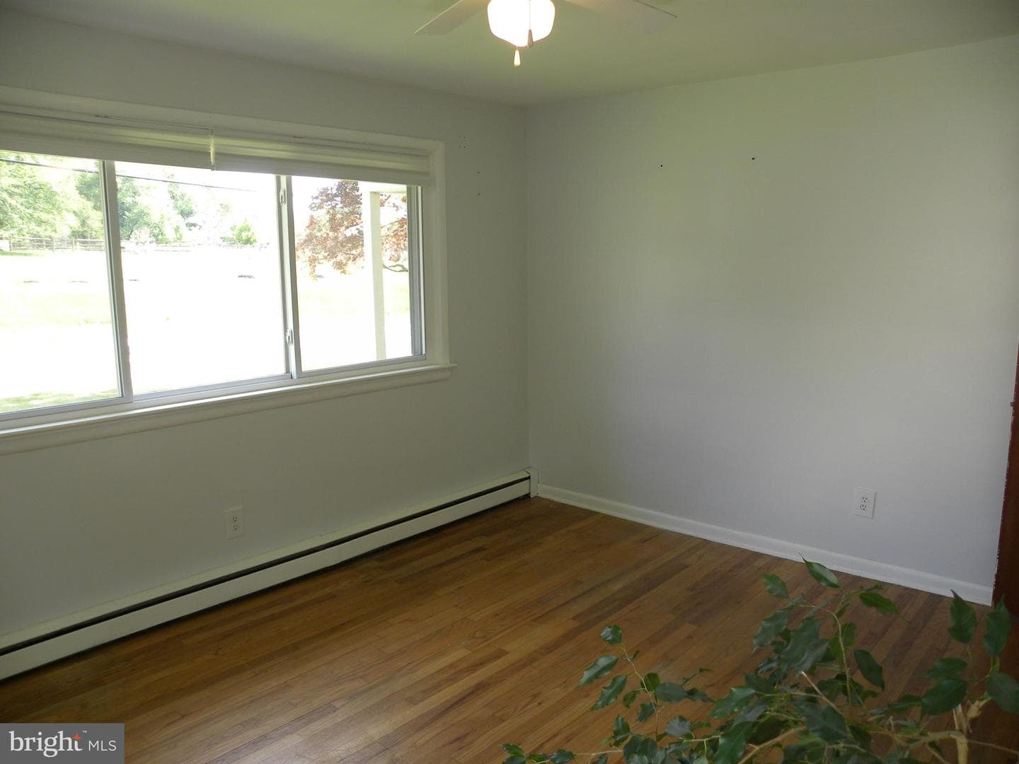 2400 Strasburg Road photo 17