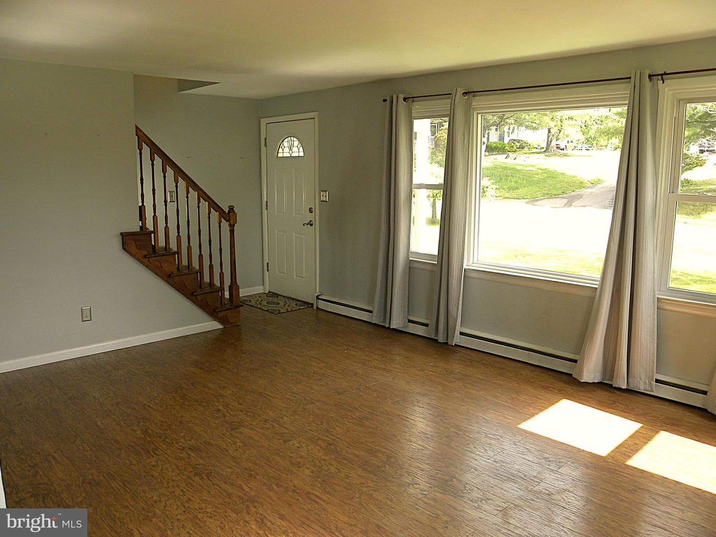 2400 Strasburg Road photo 4
