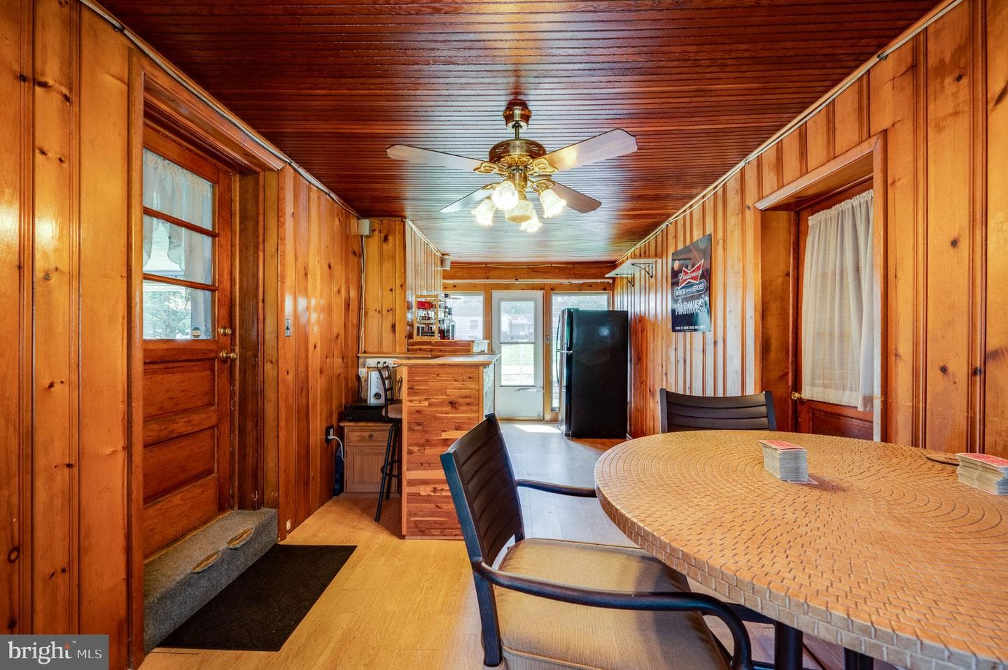 291 Watson Avenue photo 32