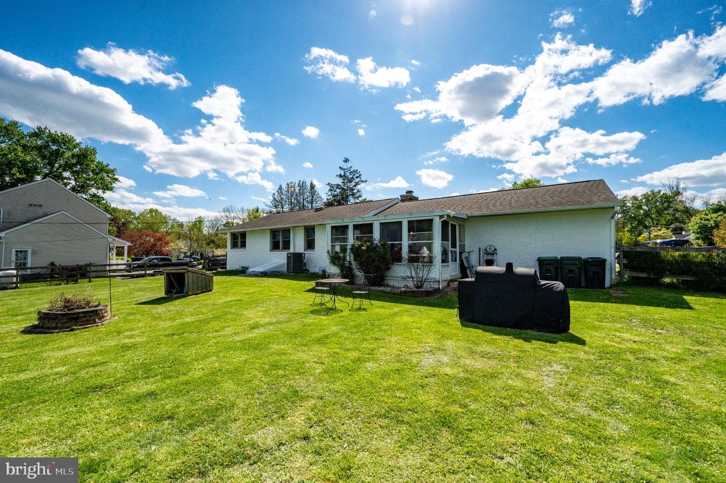 291 Watson Avenue photo 36