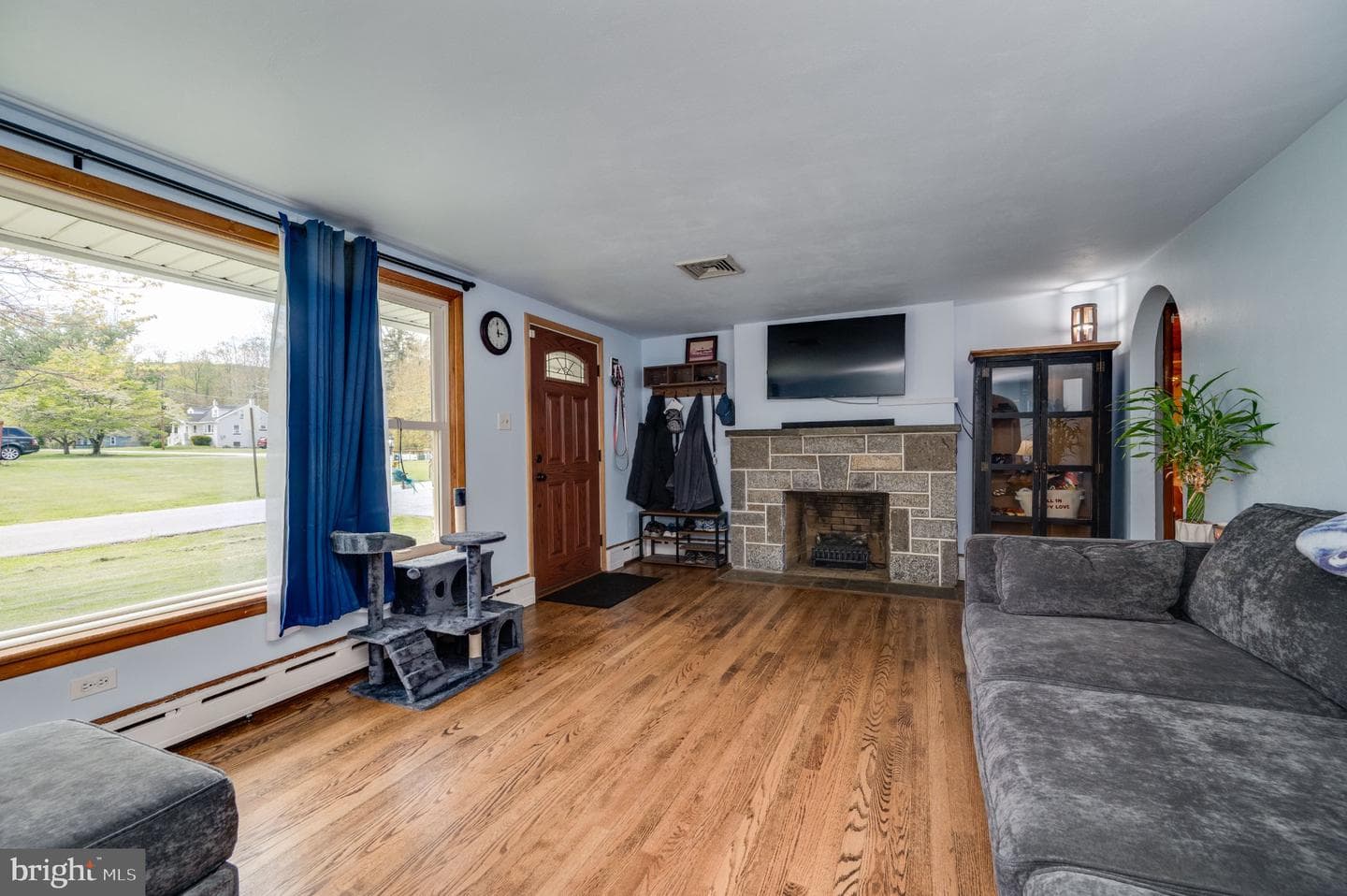 291 Watson Avenue photo 7