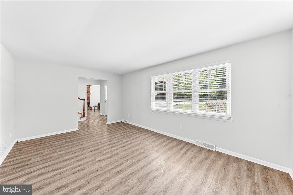 893 Westtown Road photo 4