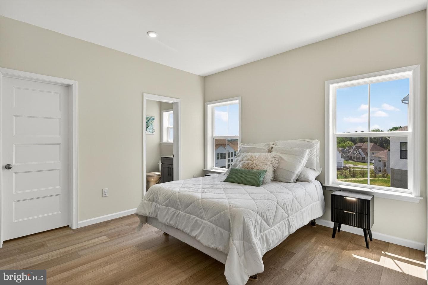 925 Marina Court photo 22