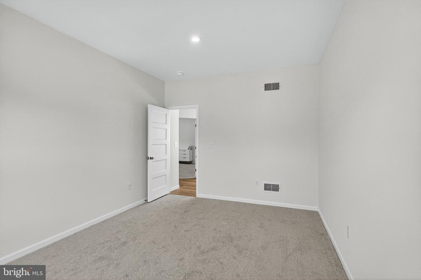 925 Marina Court photo 41