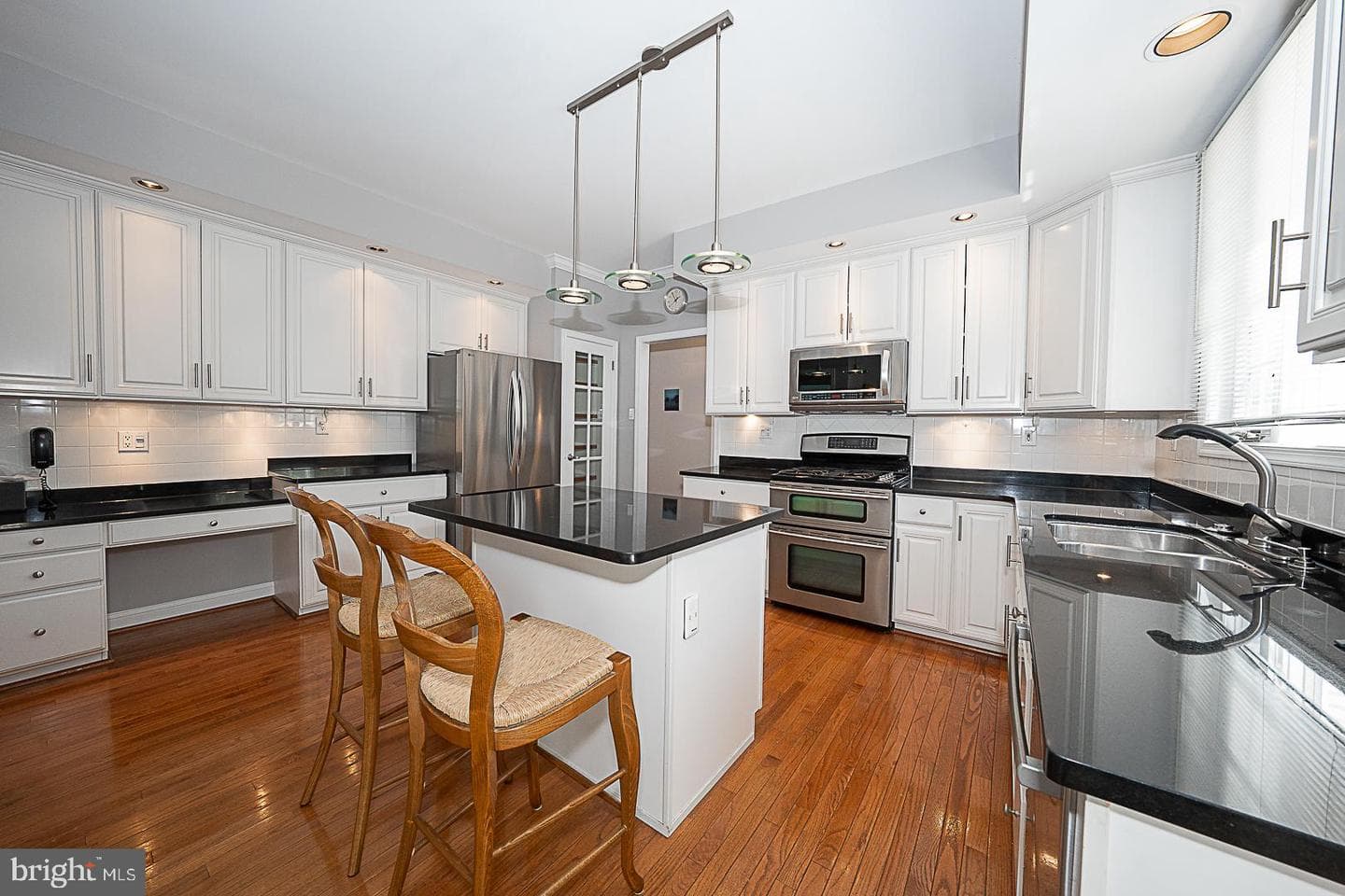 402 Chrislena Lane photo 6