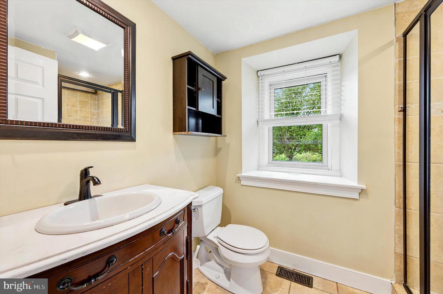 1255 Valley Road photo 18