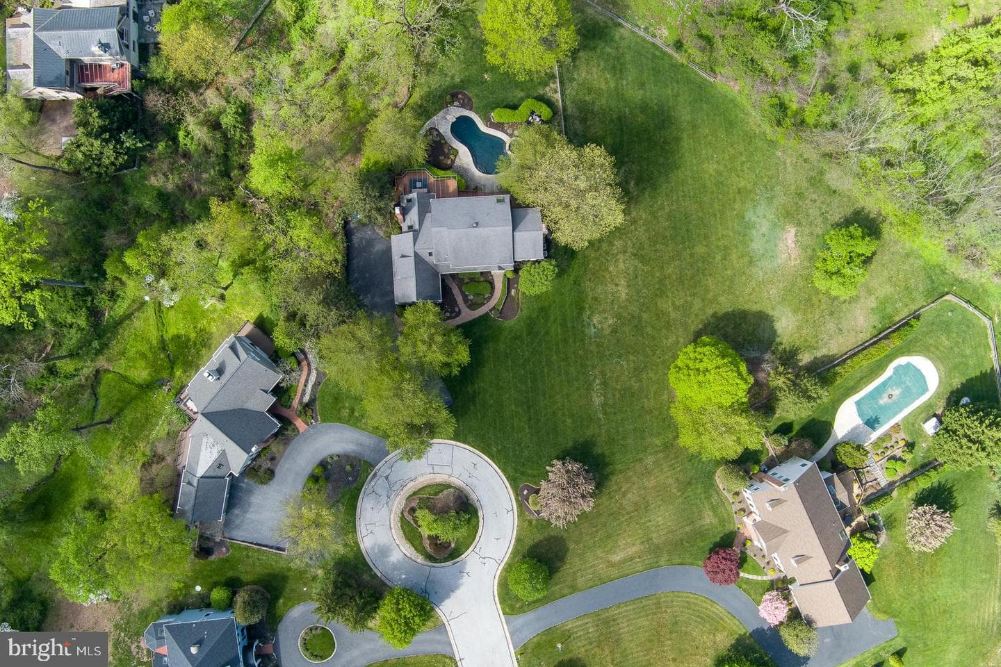 30 Spring Hill Lane photo 63