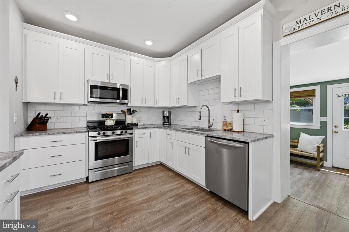 320 E Broad Street photo 11