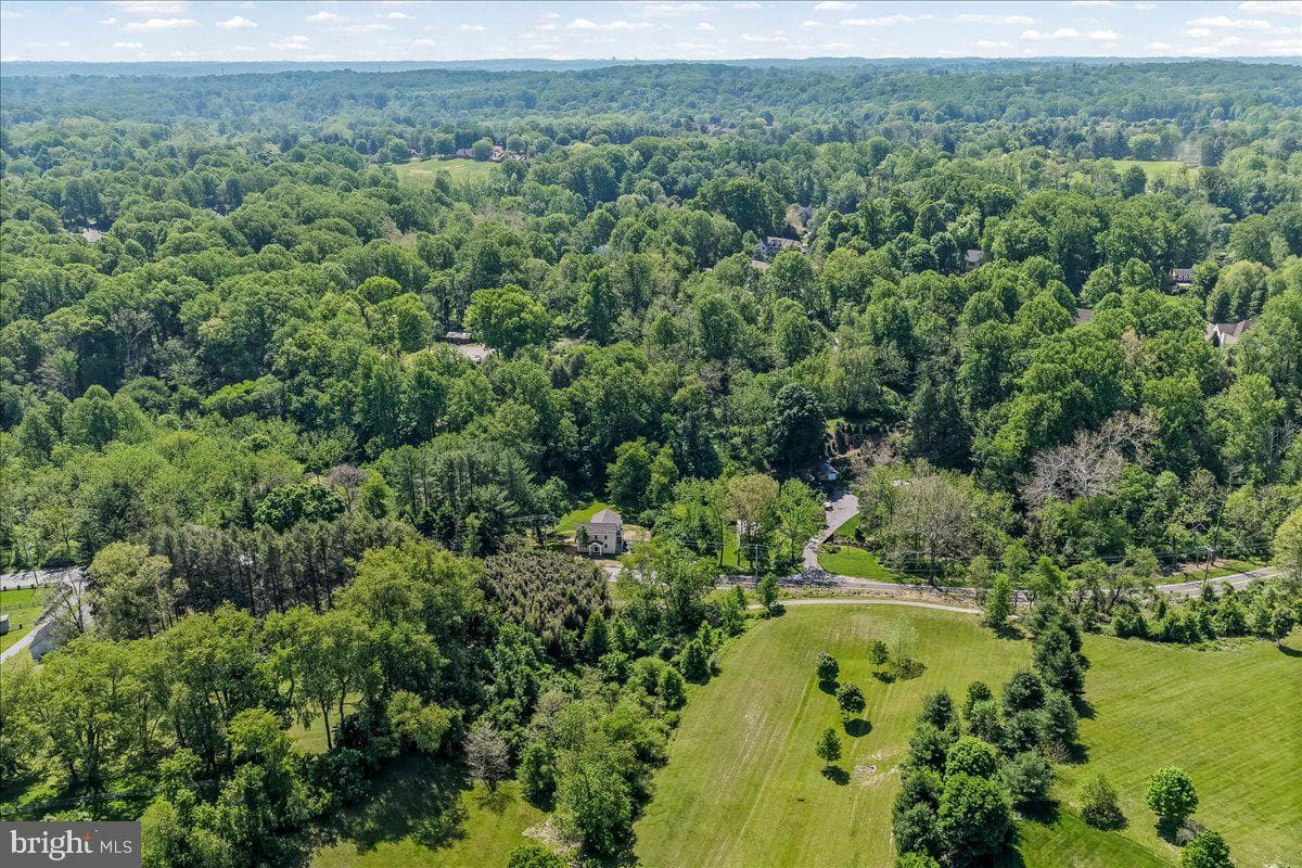 1861 Lenape Road photo 42