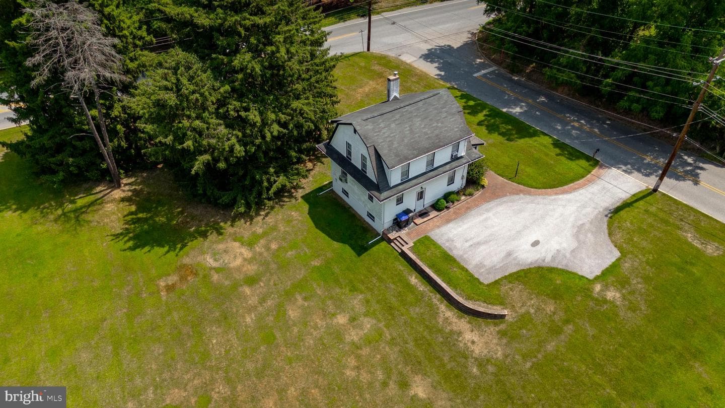 31 Old State Road, Berwyn