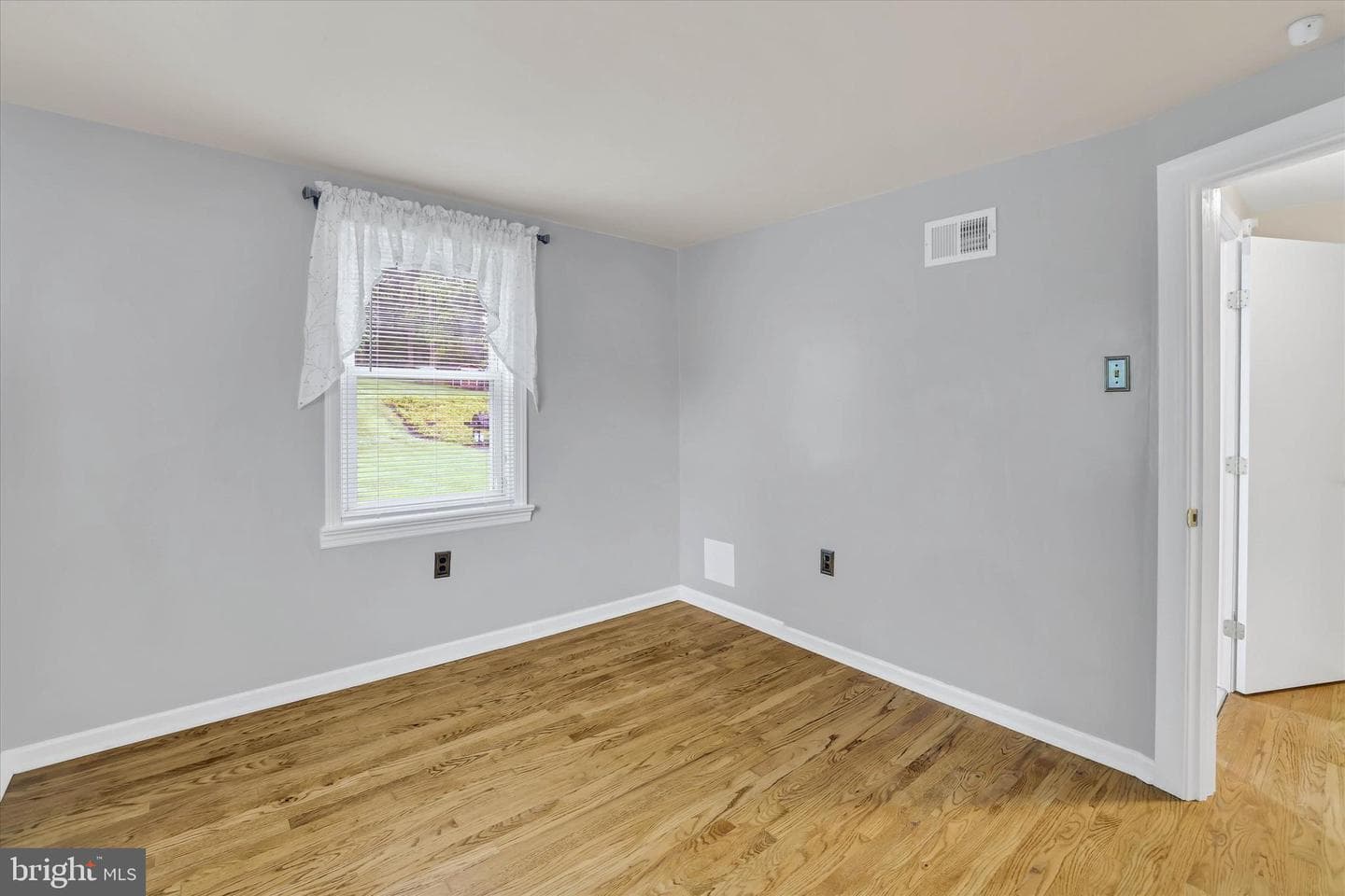 1014 N Bailey Rd photo 22