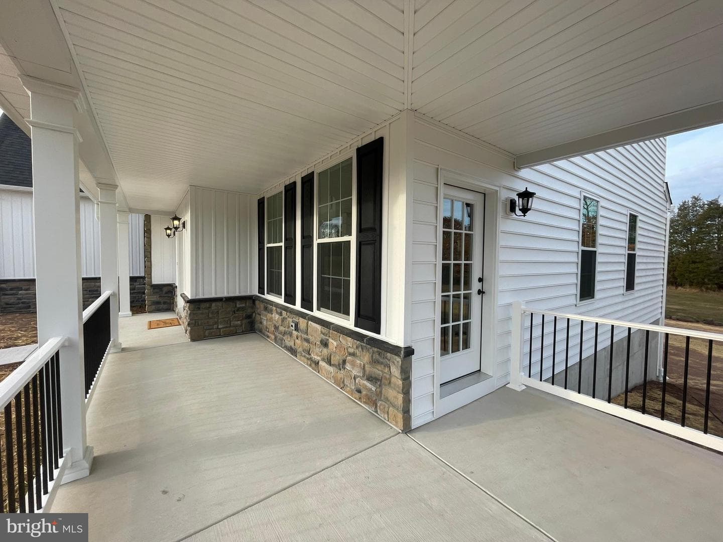73 Ruth Ave photo 8