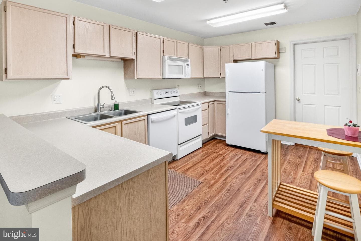 147 Village Way photo 15