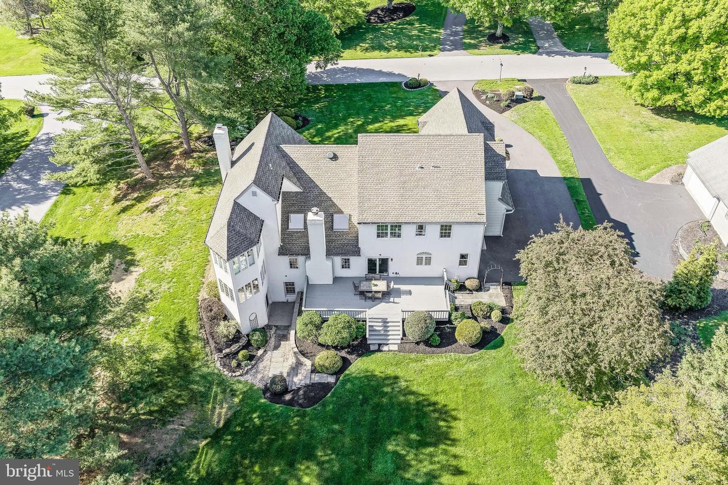 286 Hickory Drive photo 44
