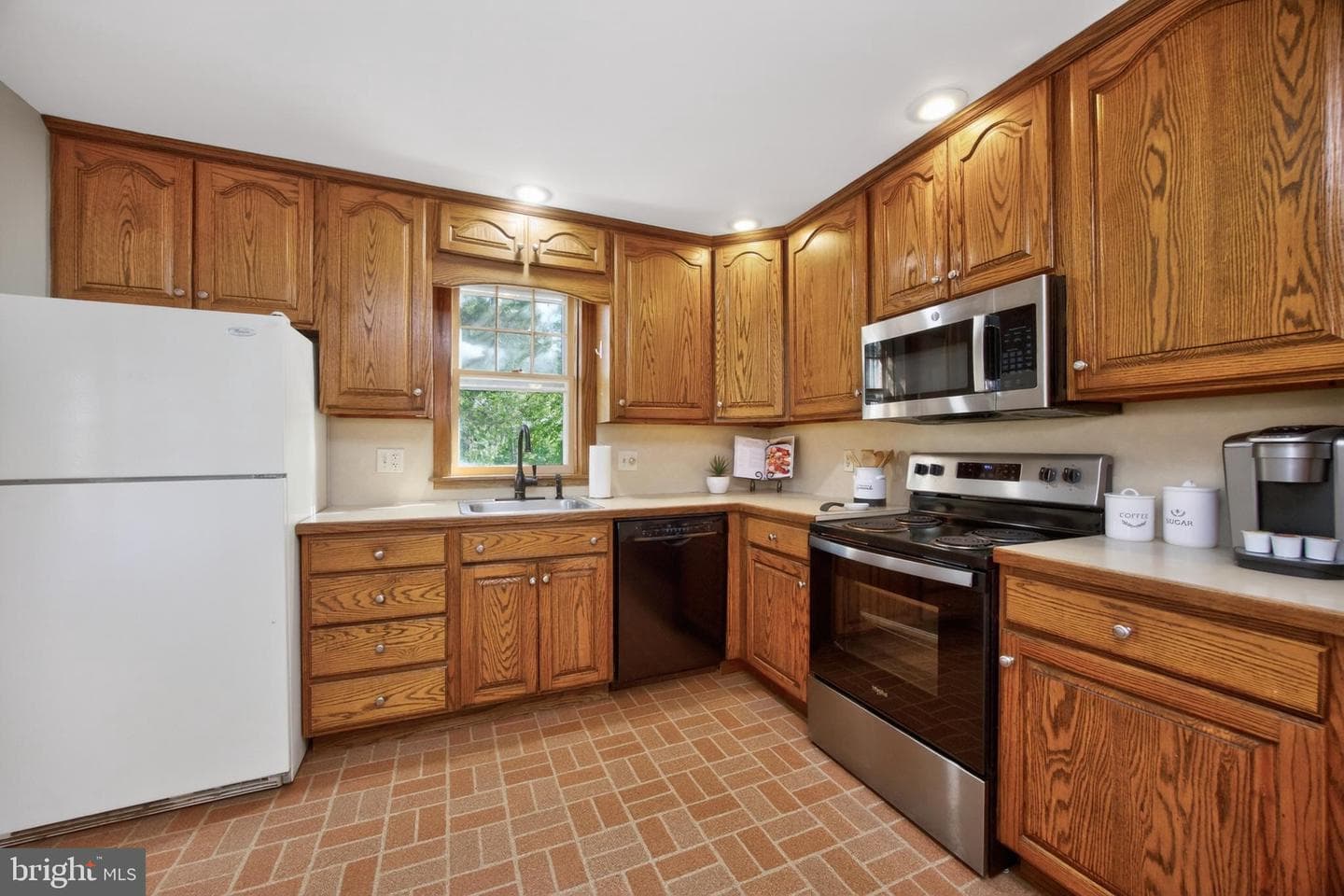 507 Saint Johns Circle photo 16