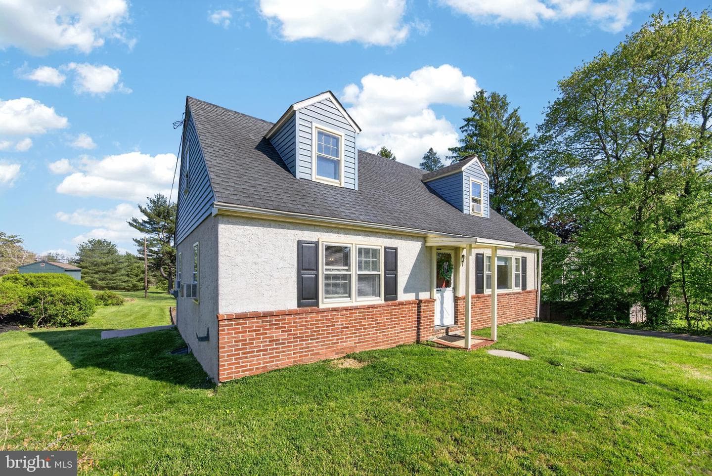 507 Saint Johns Circle photo 37