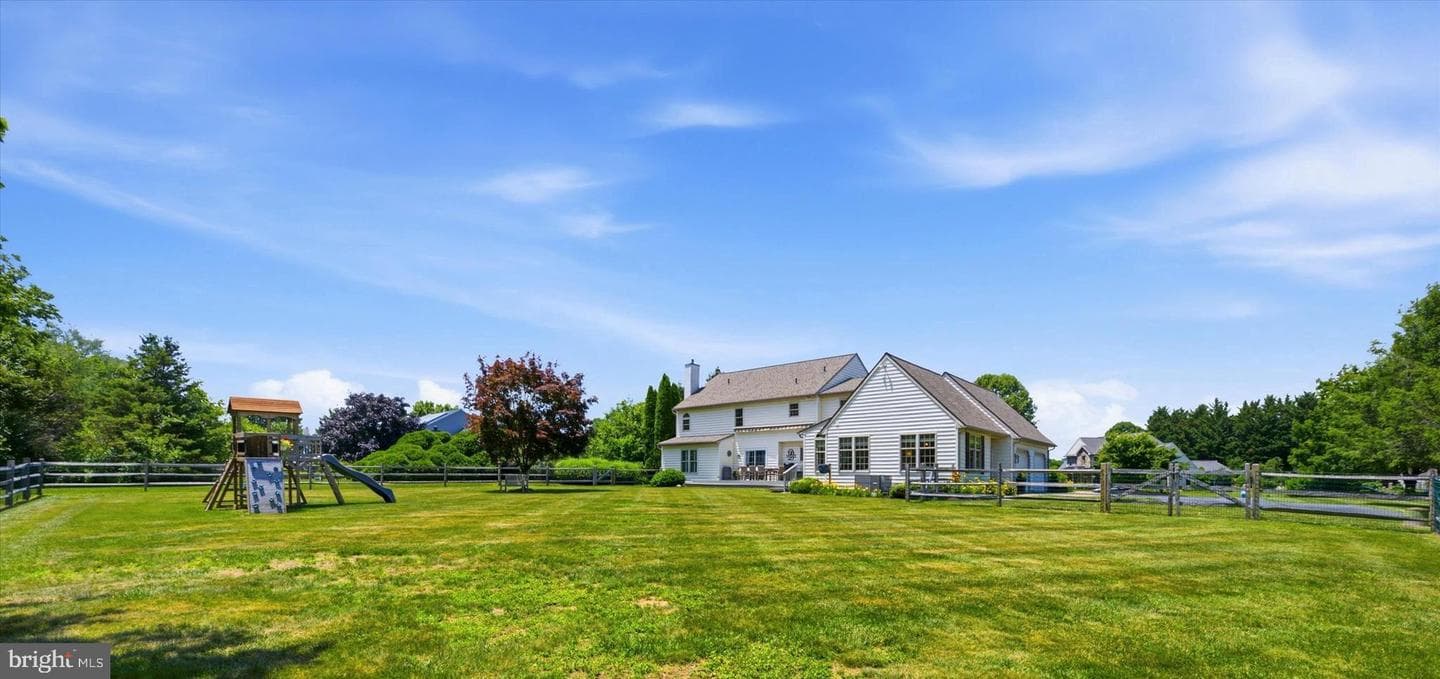 103 Raintree Lane photo 47
