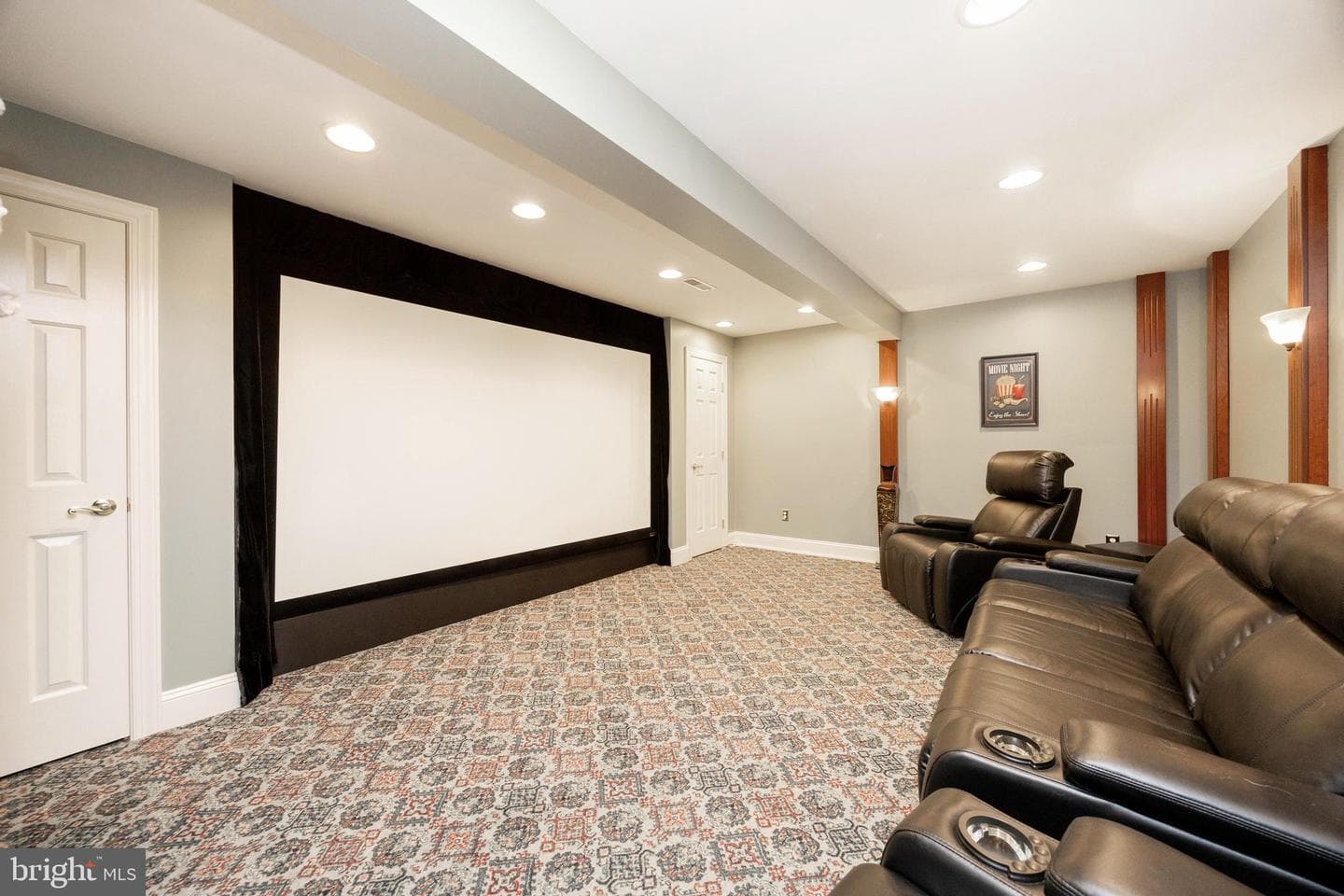 1538 Tattersall Way photo 35