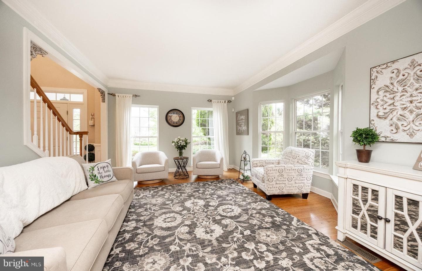 1538 Tattersall Way photo 4