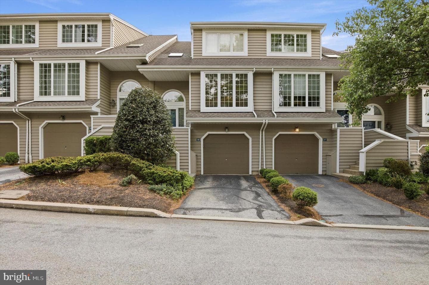 18 Cabot Drive