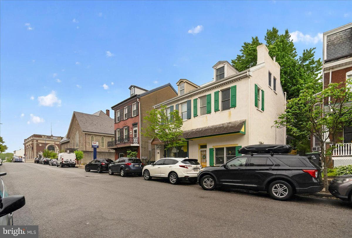 220 Church Street photo 5