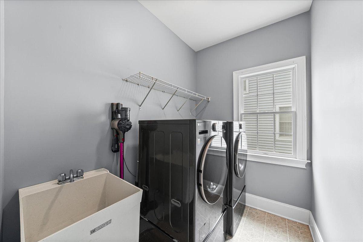 509 Radek Court photo 18