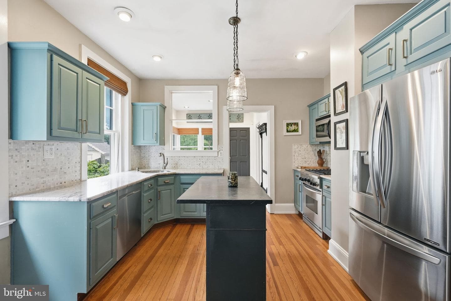 303 Price Street photo 18