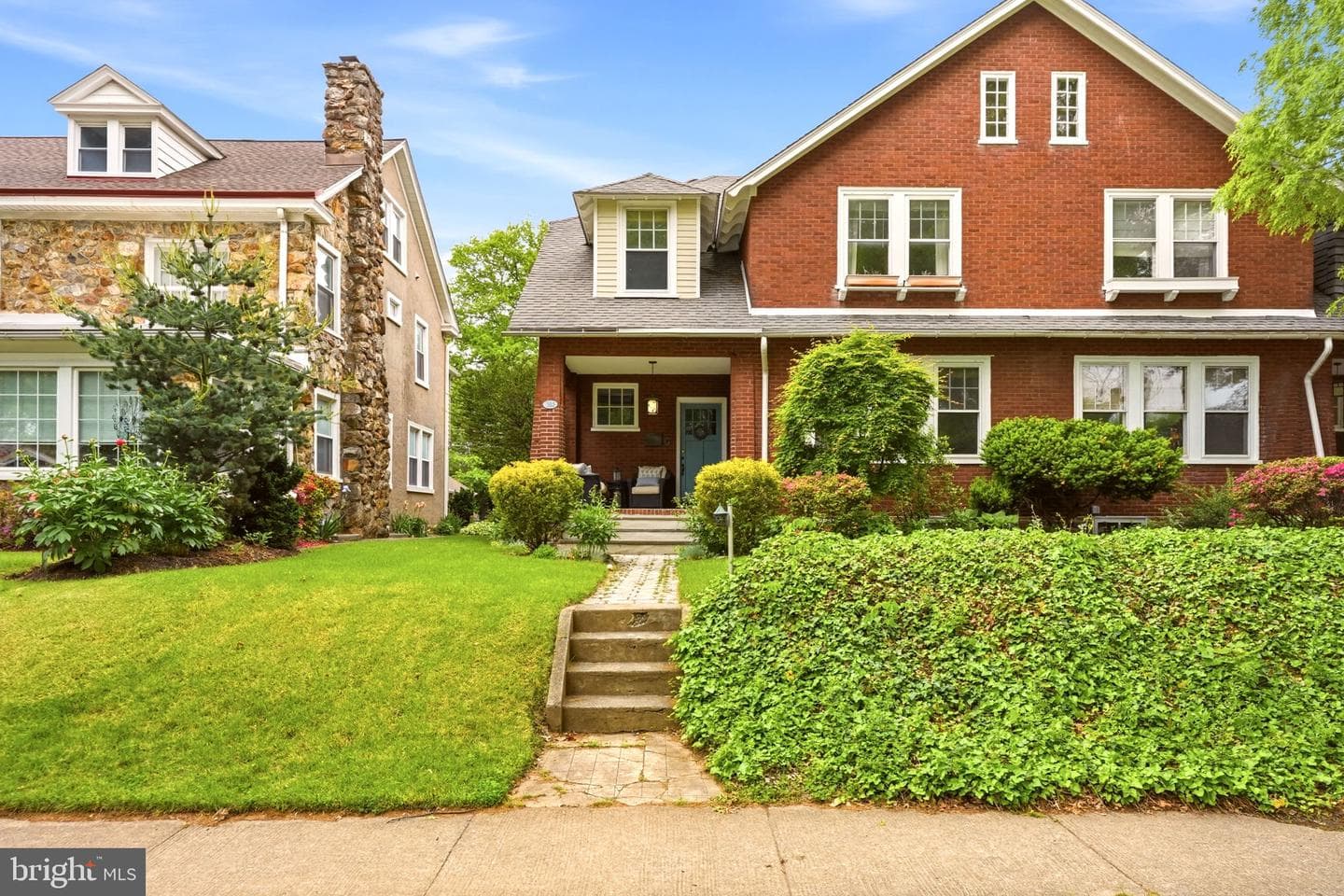 303 Price Street photo 2