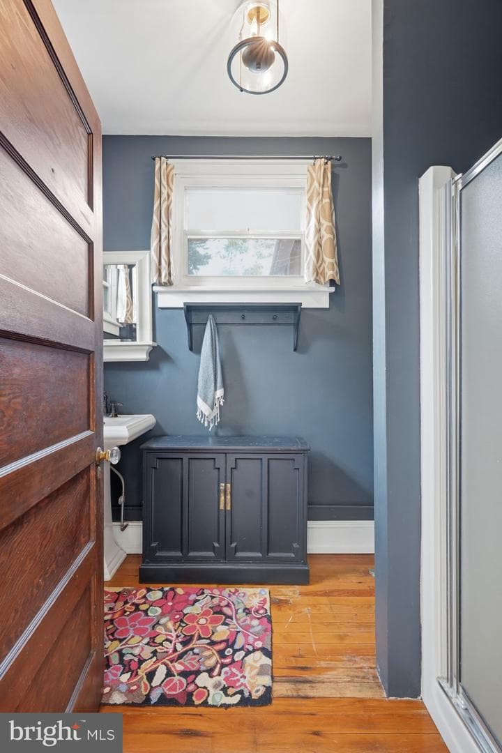 303 Price Street photo 32