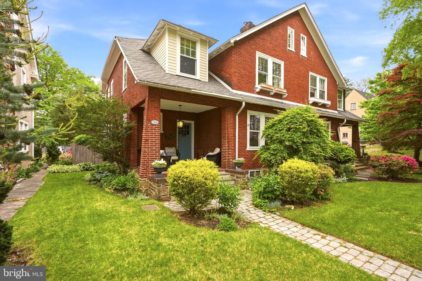 303 Price Street photo 5