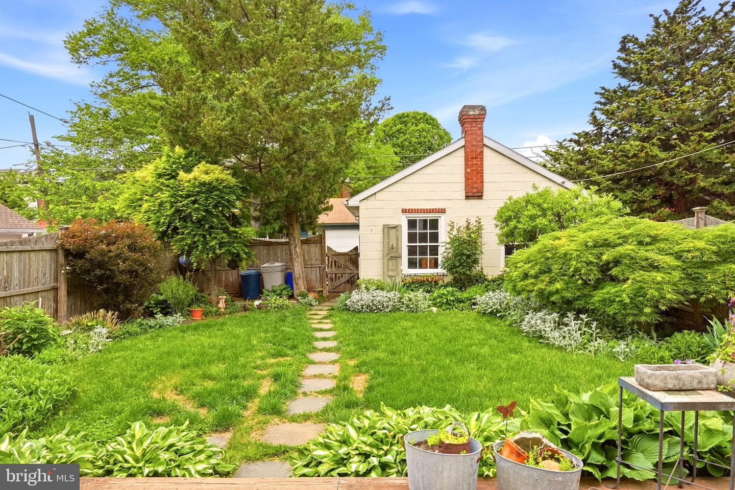 303 Price Street photo 53