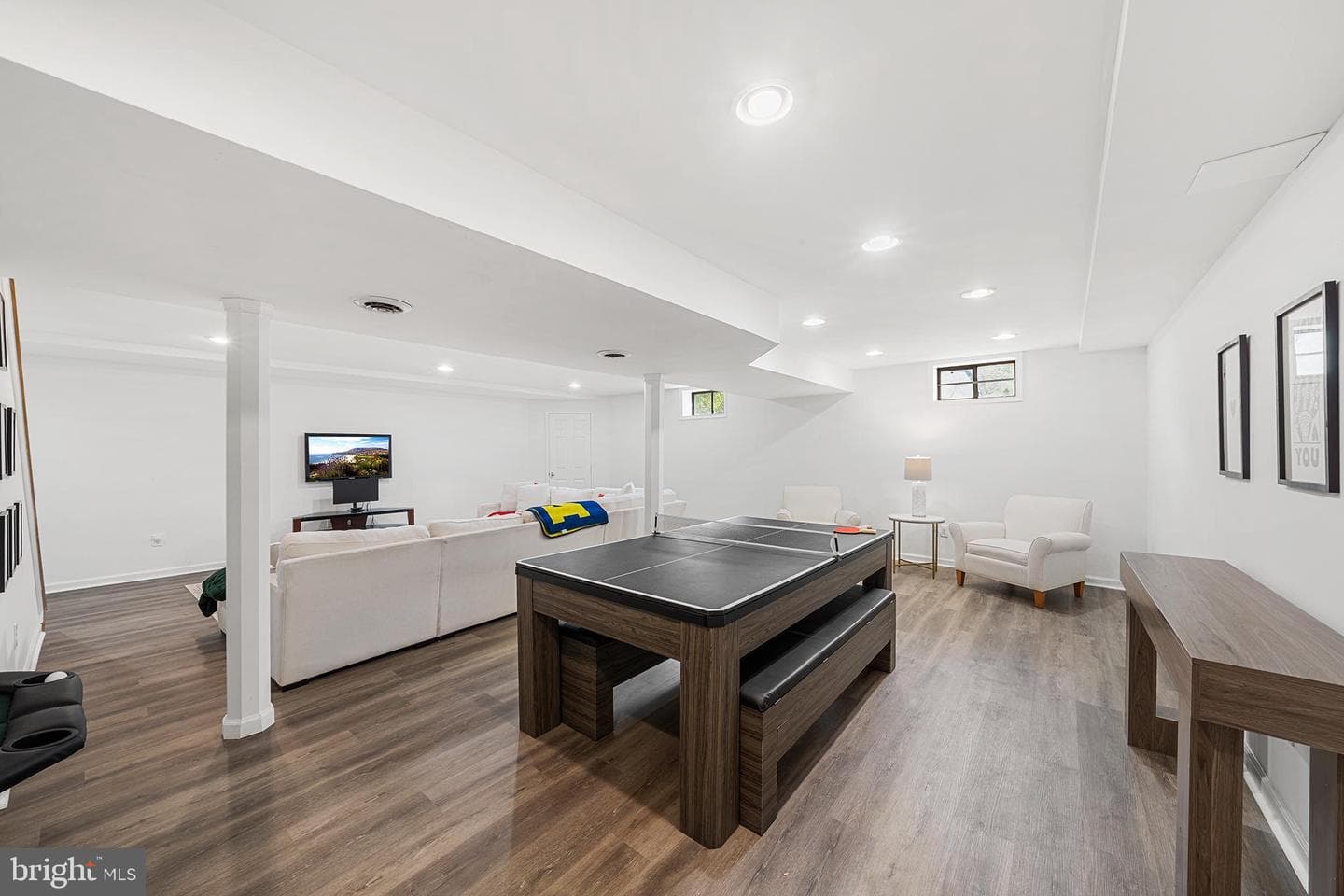 210 James Drive photo 32