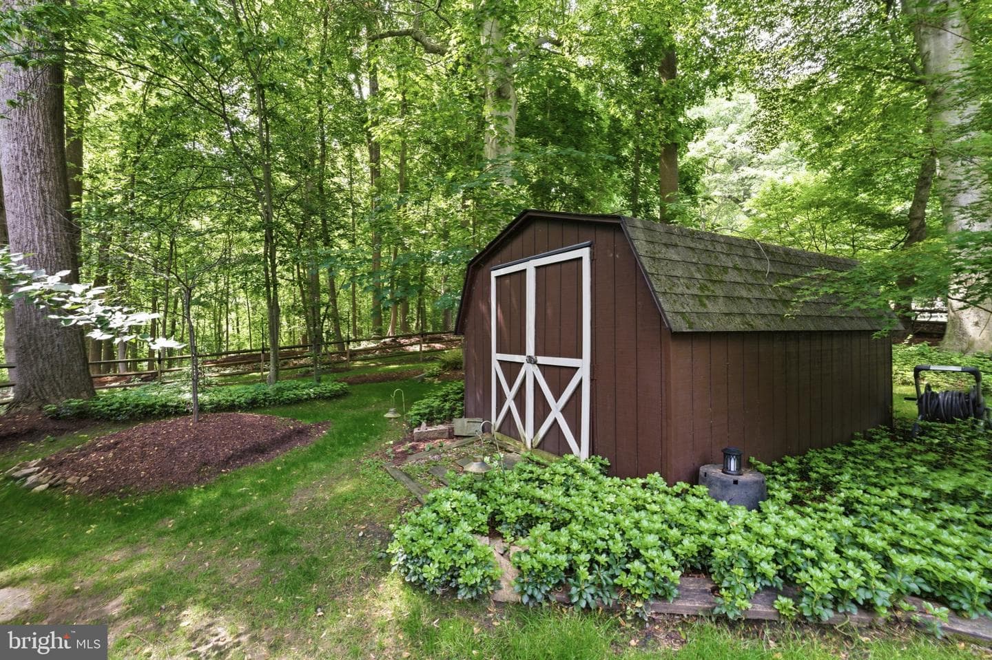 314 Oakbourne Road photo 93