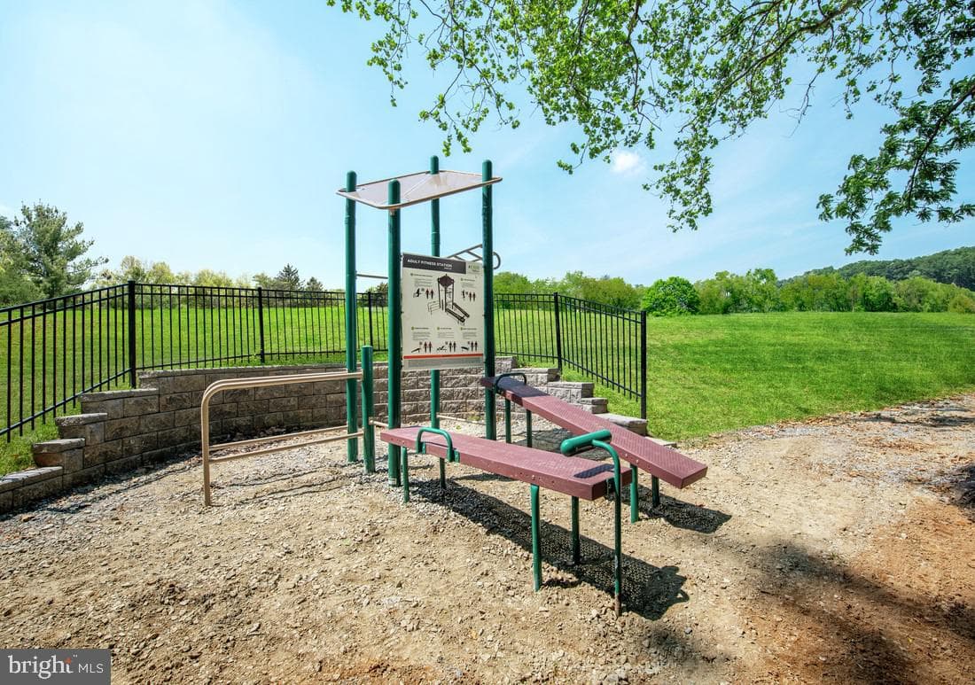 102 Camryn Court photo 27