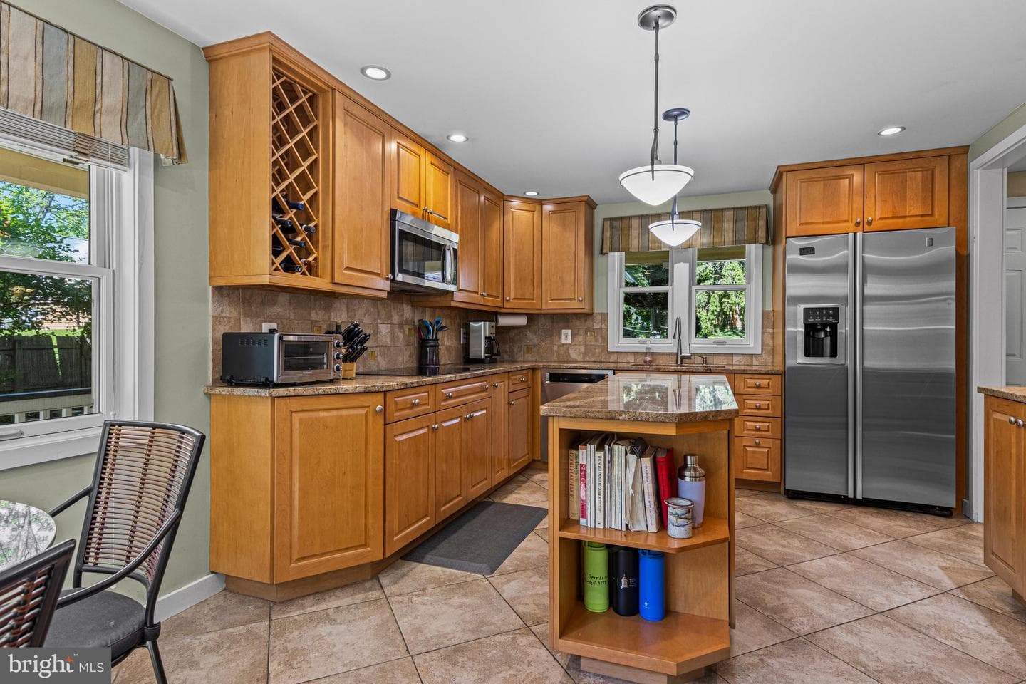 231 W Valley Road photo 31