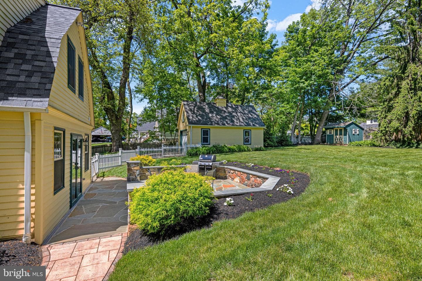 231 W Valley Road photo 47