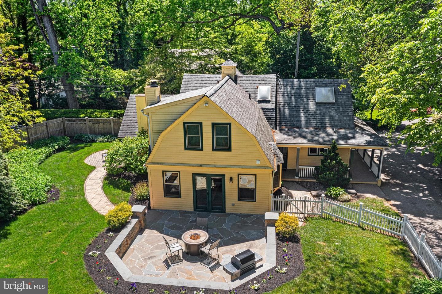 231 W Valley Road photo 58