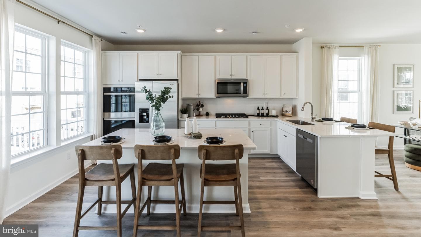 109 Smithworks Boulevard photo 2