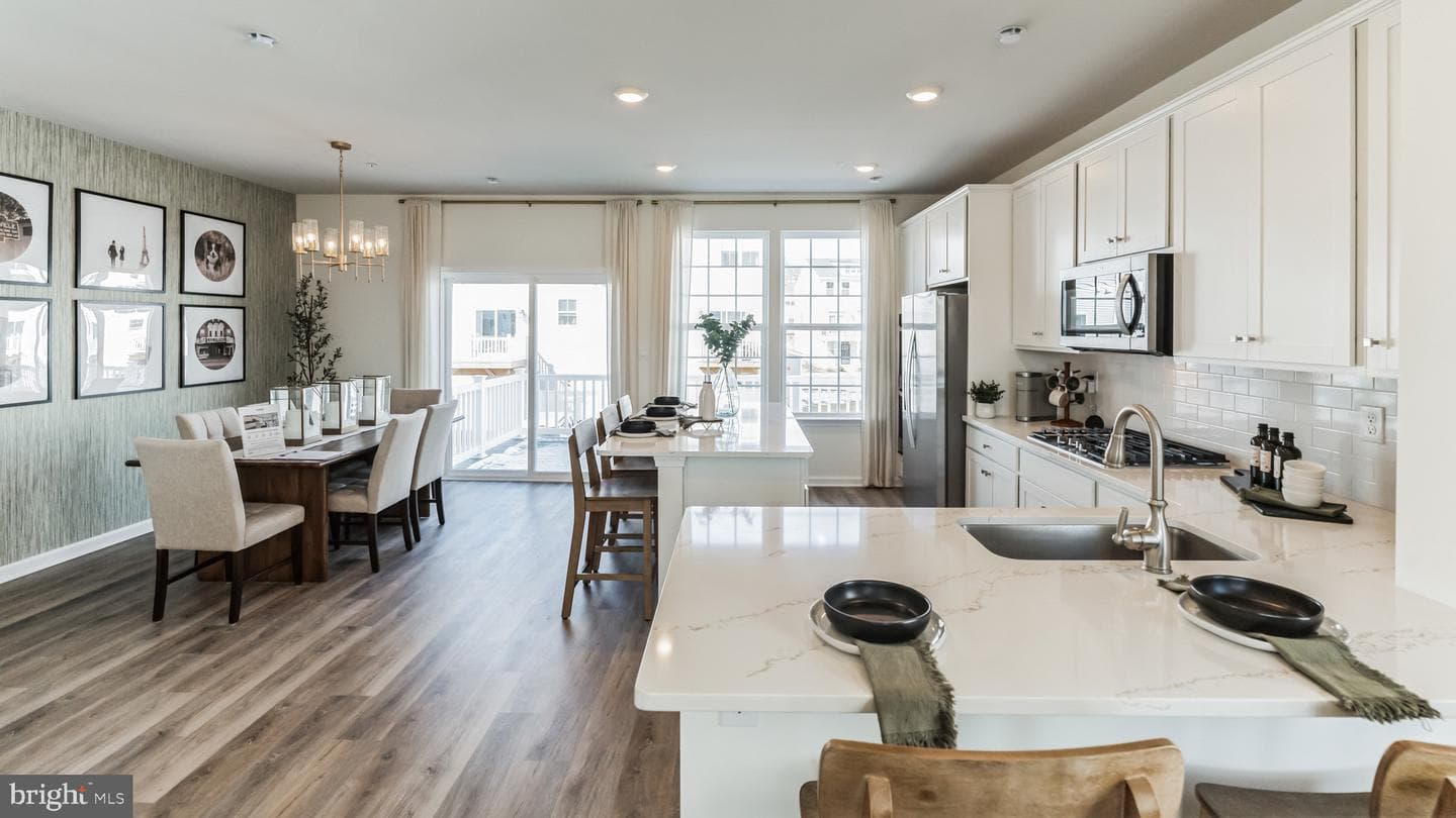 109 Smithworks Boulevard photo 6