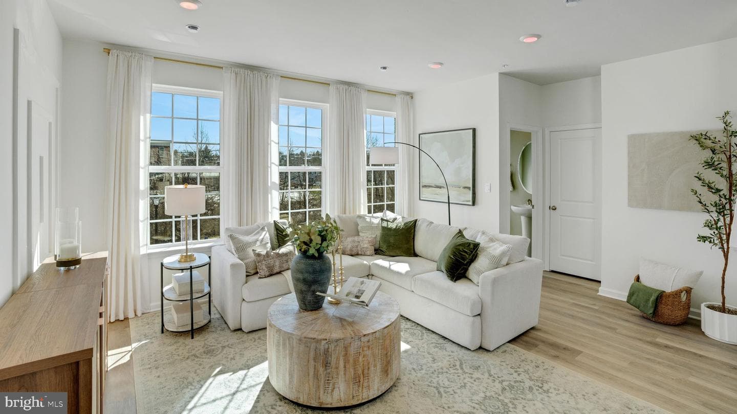 109 Smithworks Boulevard photo 7