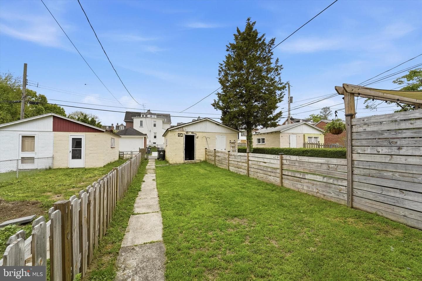 230 1st Avenue photo 20
