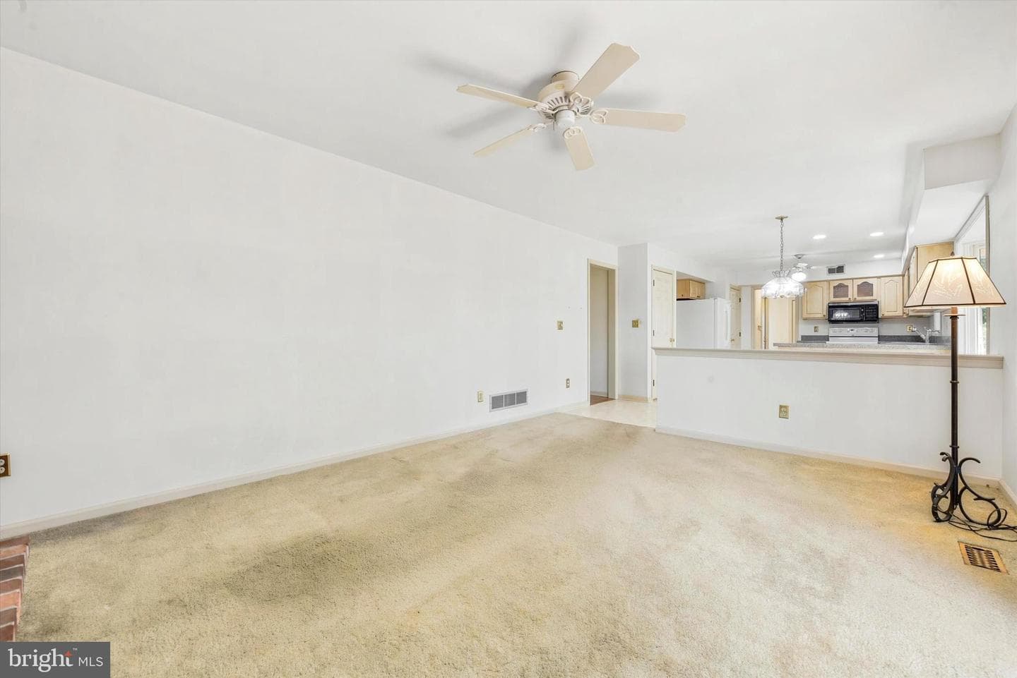 100 Noble Drive photo 10