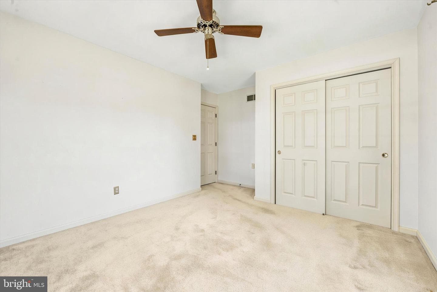 100 Noble Drive photo 24