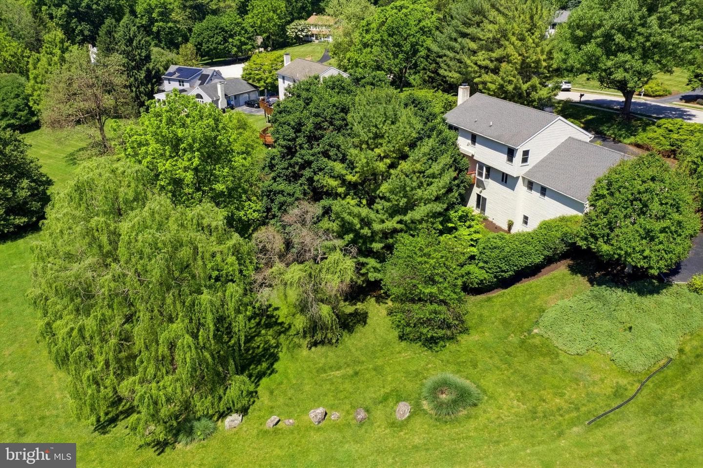 100 Noble Drive photo 36
