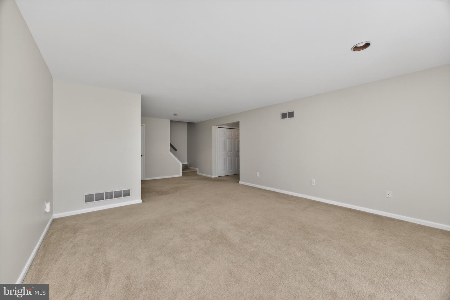 103 Fairfield Court photo 18