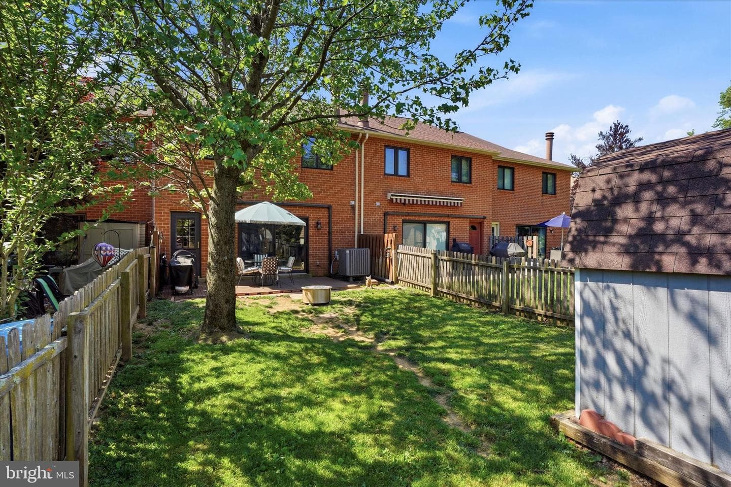 219 Towyn Court photo 24