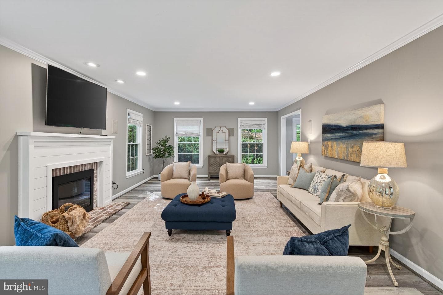 823 Nathan Hale Drive photo 8